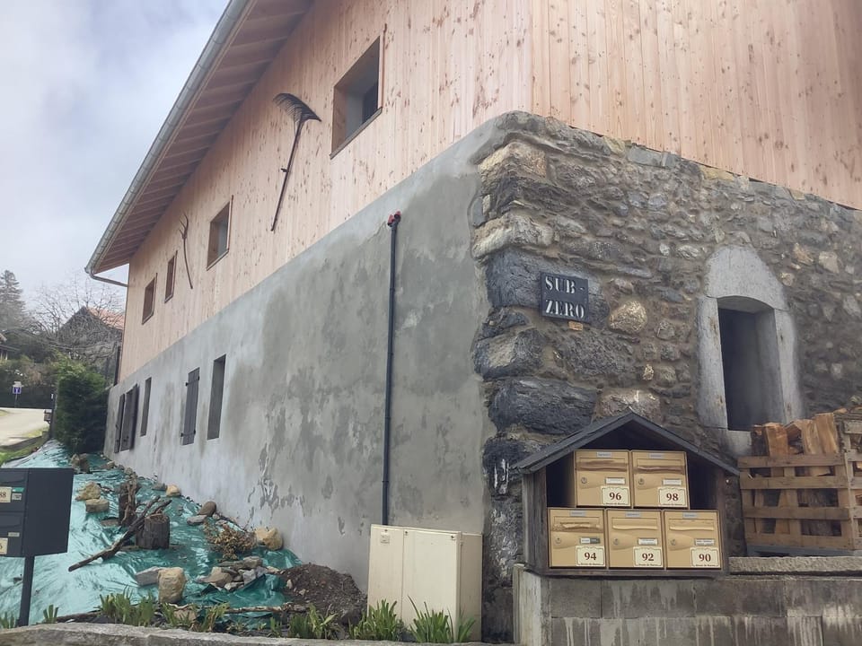 Property building, Facade/entrance
