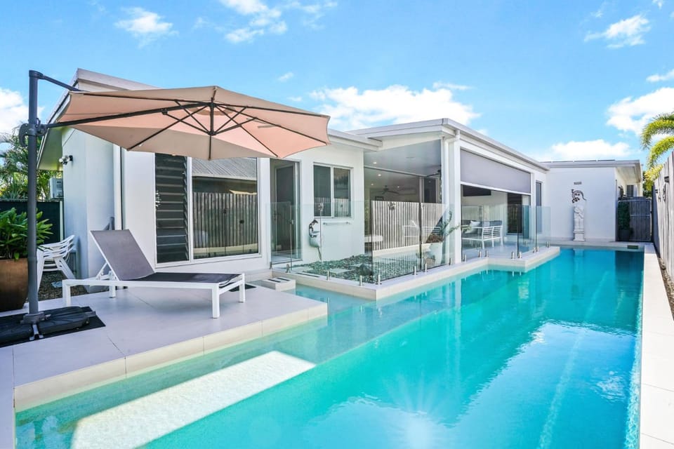 Bluewater Escape at Harbour Drive House in Cairns