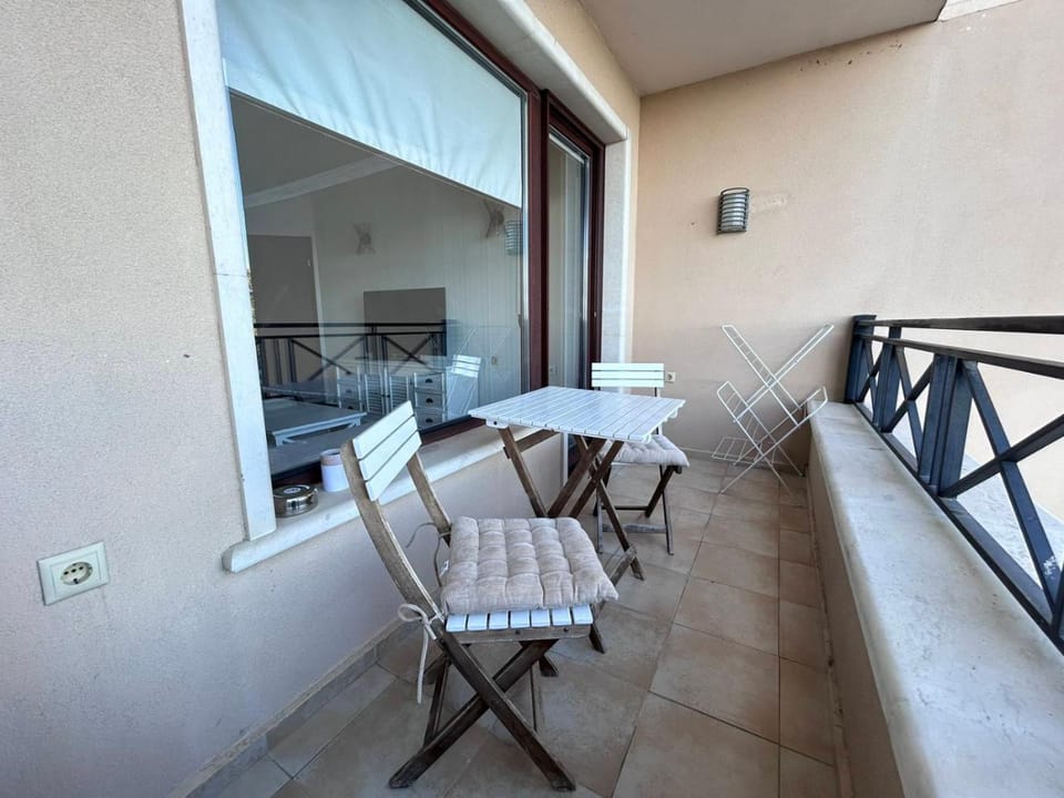 View (from property/room), Balcony/Terrace