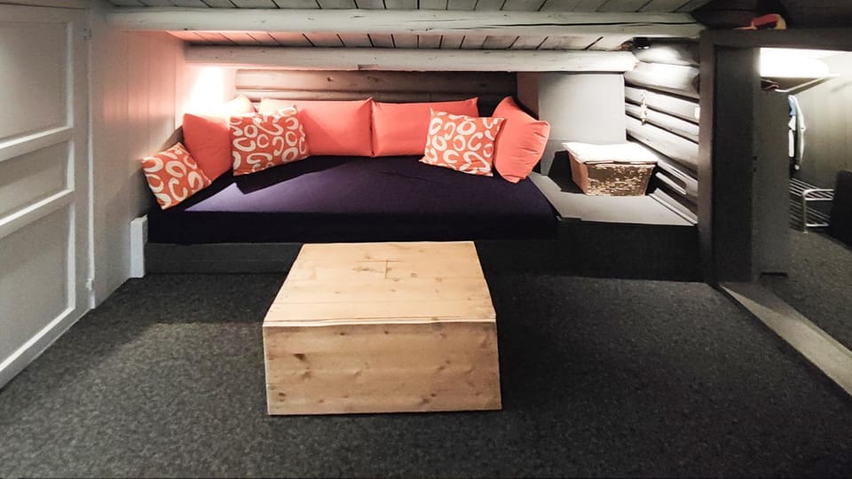 Communal lounge/ TV room, Bed, TV and multimedia, Seating area