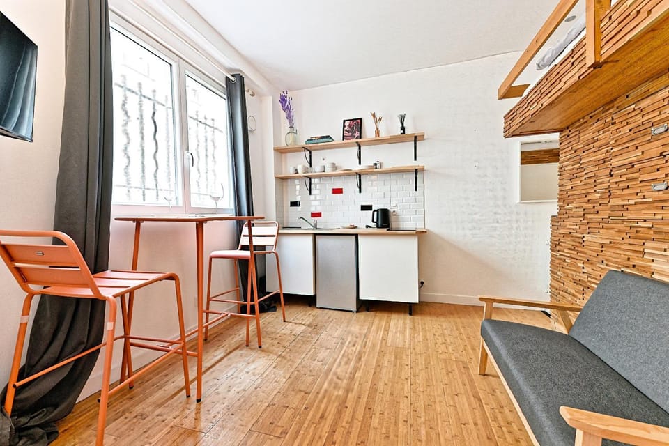 TV and multimedia, Kitchen or kitchenette, Dining area