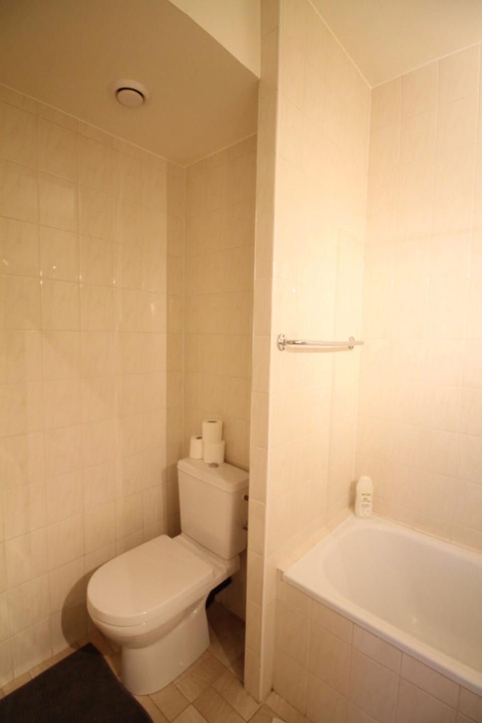 Beautiful and bright apt AvLouise Apartment in Saint-Gilles