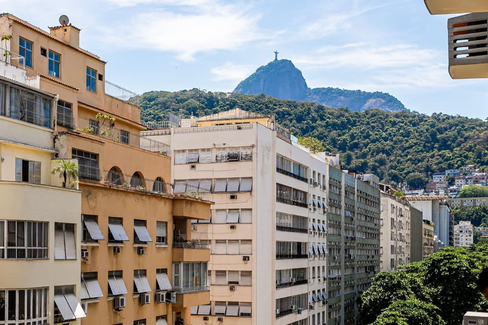Studio w/ a view of Christ the Redeemer|FM 442/804 Apartment in Rio de Janeiro