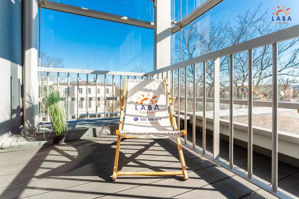 View (from property/room), Balcony/Terrace, sunbed