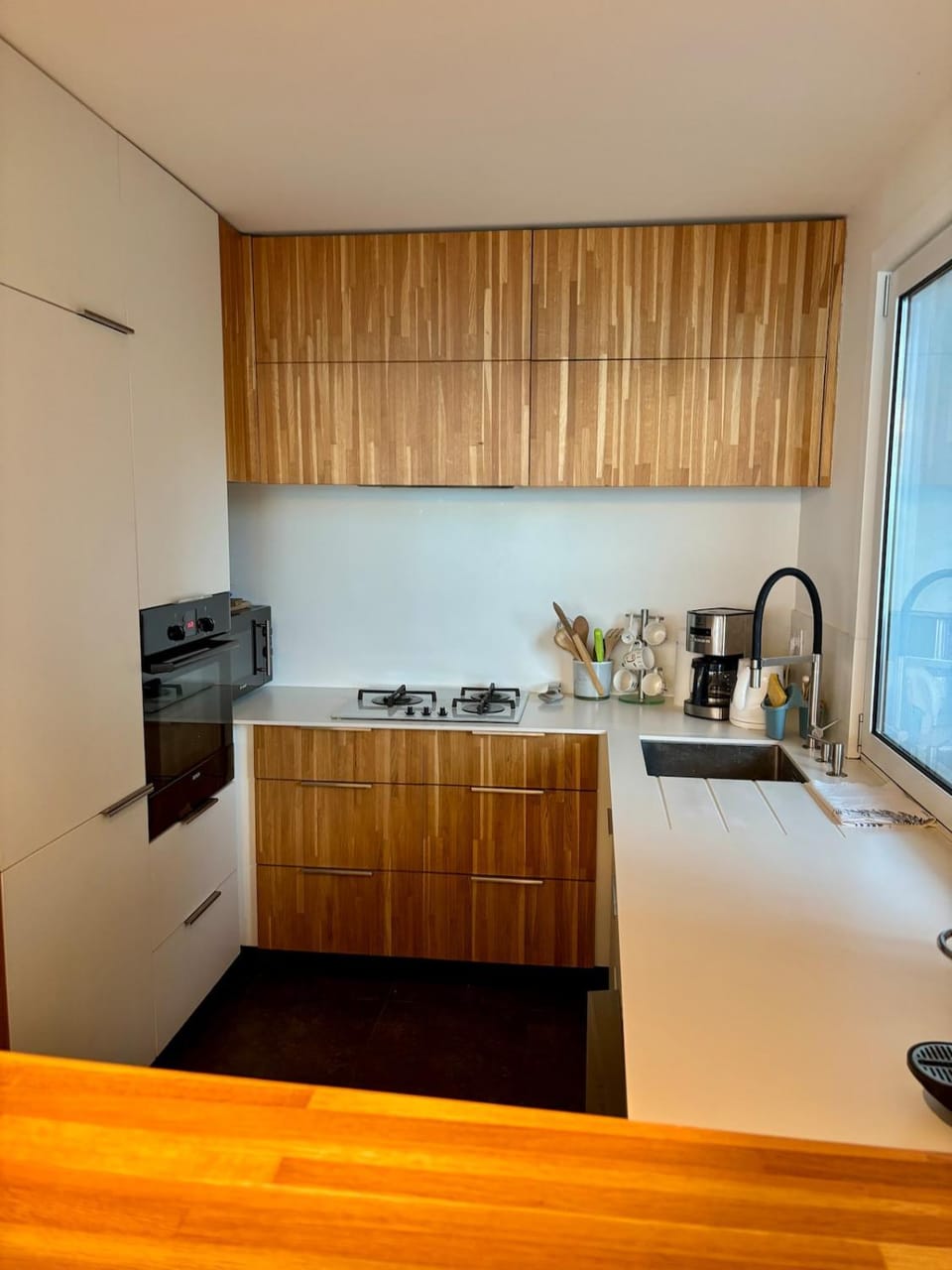 Coffee/tea facilities, Kitchen or kitchenette, dishwasher, minibar, oven, stove, toaster