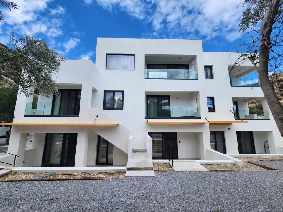 Property building, Balcony/Terrace