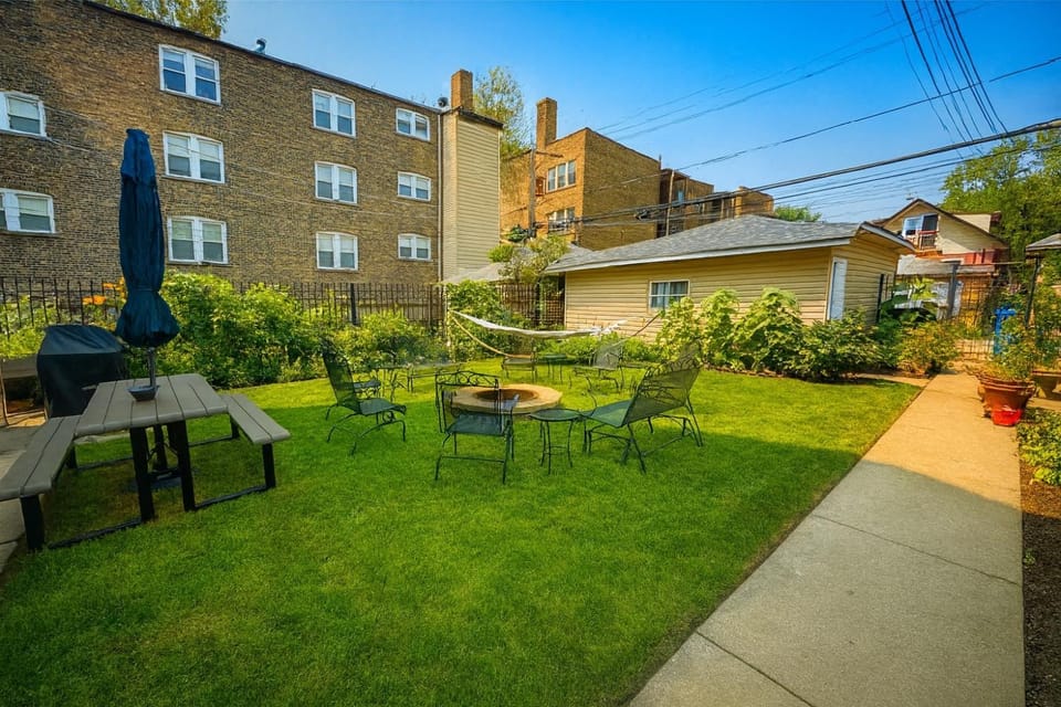 The Avondale Retreat Apartment in Chicago