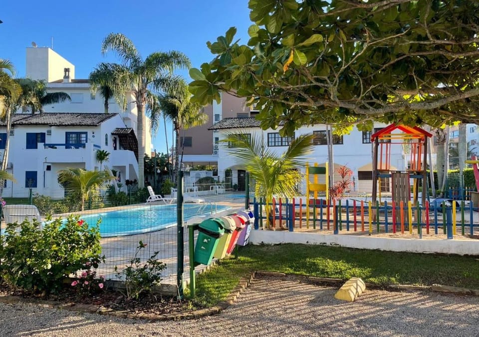 C144 Lindo duplex no Resort Praias Brancas Apartment in Florianopolis