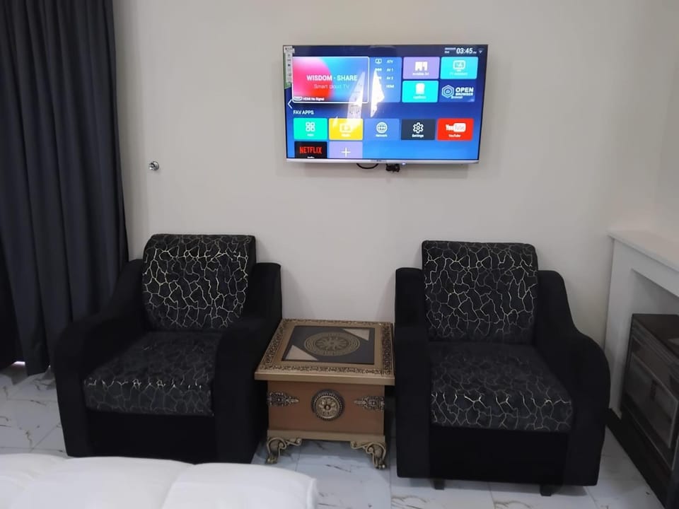 The Elegant Lodge-Guest House Bed and Breakfast in Islamabad