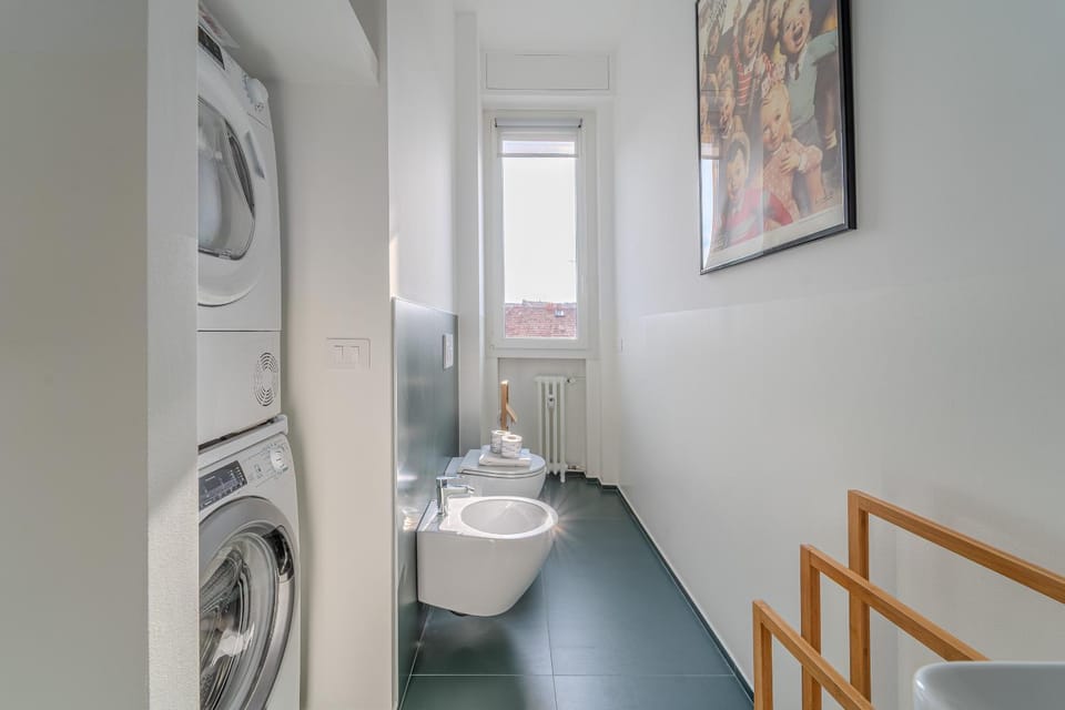 Toilet, Bathroom, washing machine, dryer