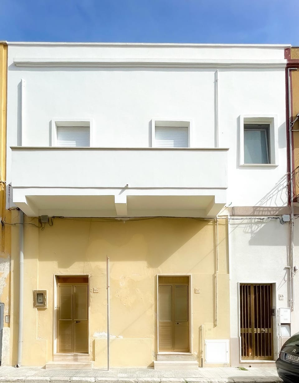 Property building, Day