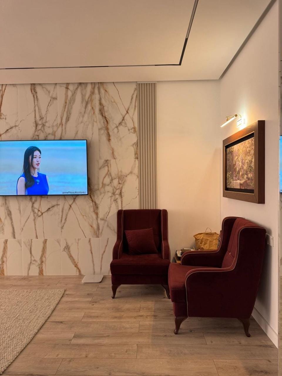 TV and multimedia, Seating area