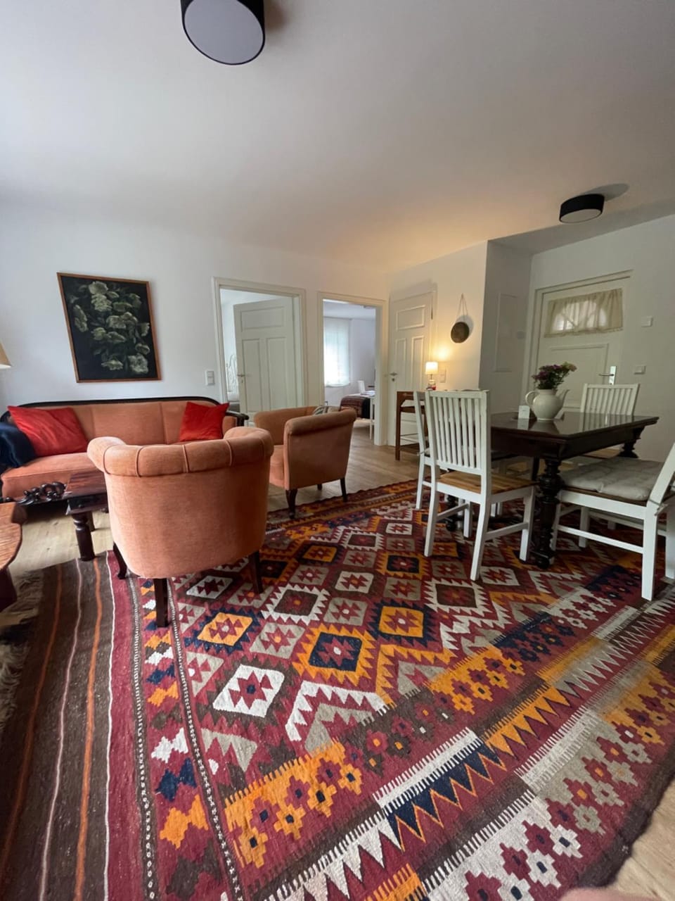 Living room, Seating area, Dining area