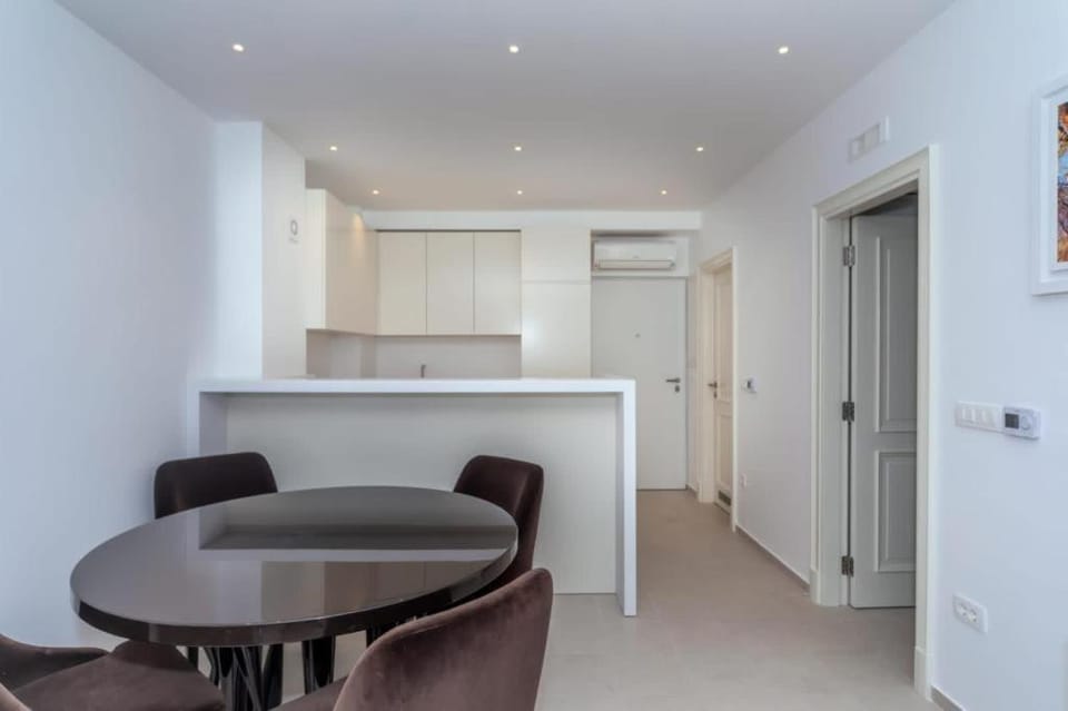 Апартамент Varvara Apartment in Budva Municipality