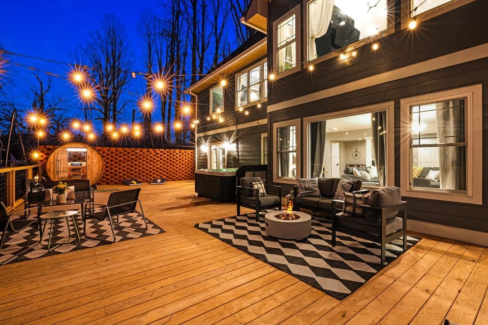 Secluded 5BR Stay,HotTub,Sauna,GameRoom,FirePit House in Tennessee