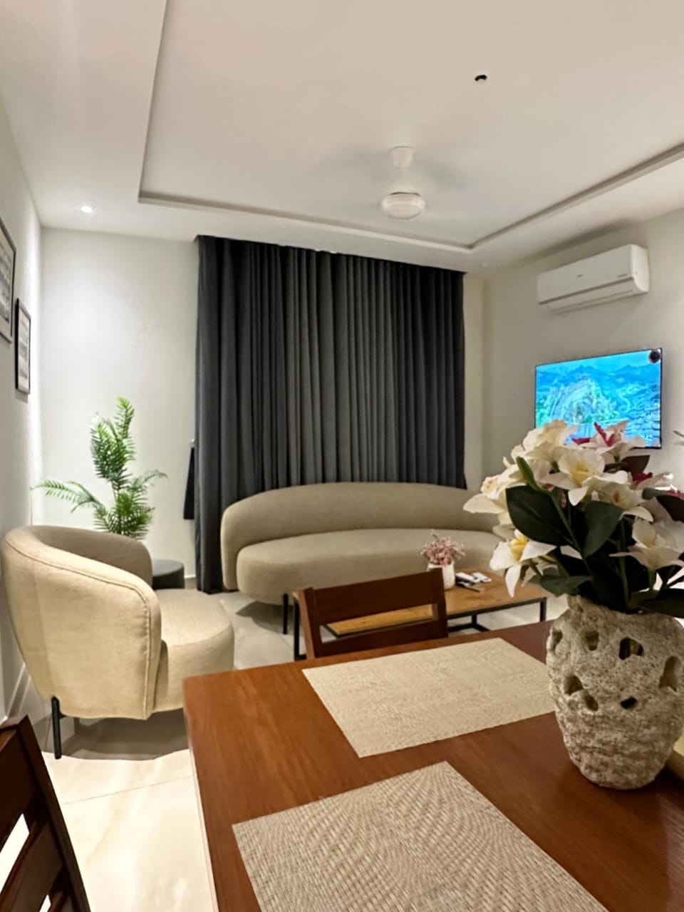 Zameen Aurum Luxury Apartments Gulberg 3 Mirhaa homes -1 Apartment in Lahore