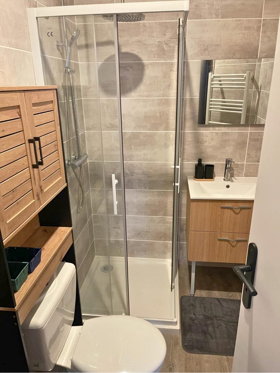 Shower, Bathroom