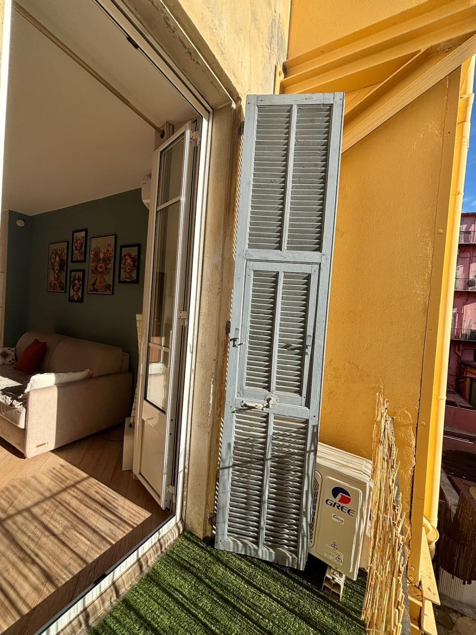studio plein centre ville rue piétonne Apartment in Nice