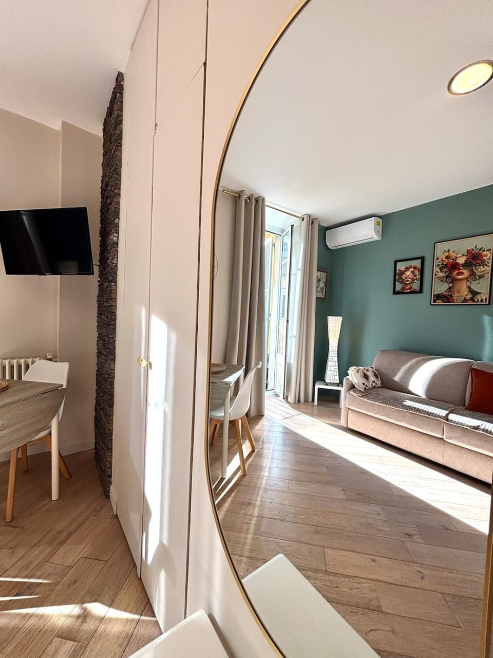 studio plein centre ville rue piétonne Apartment in Nice