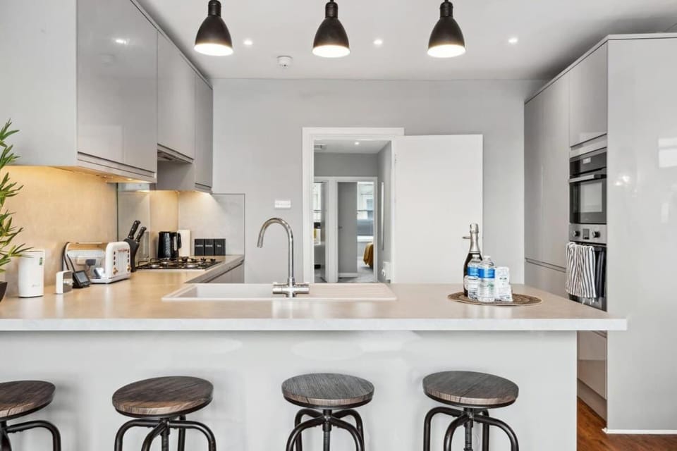 'Brighton Heights' Premium Central 2 bedroom flat by the Sea Apartment in Brighton
