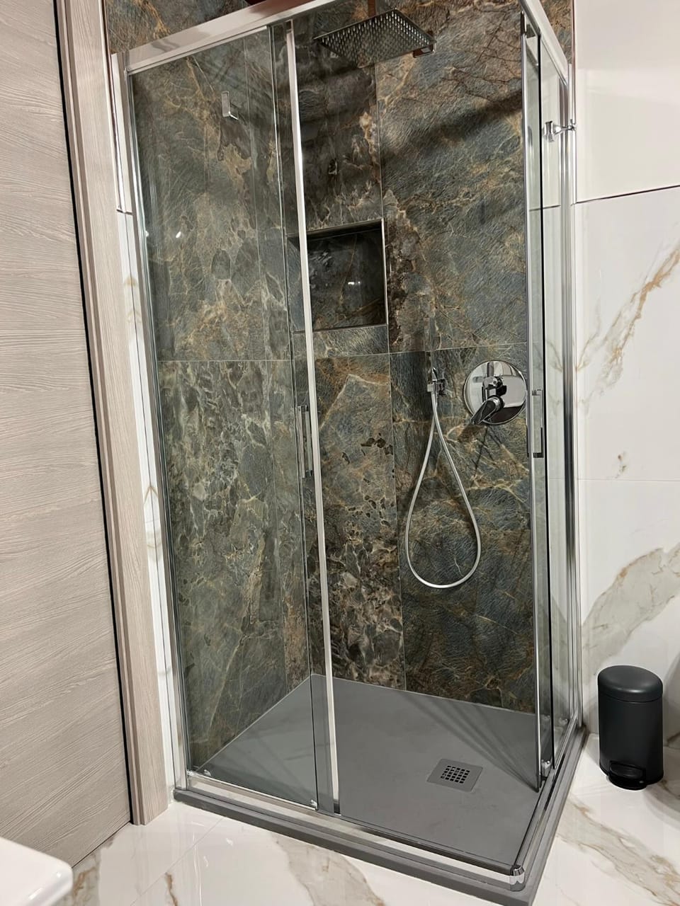 Shower, Bathroom