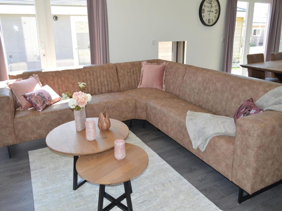 Living room, Other