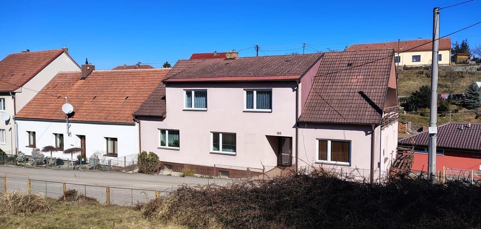 Property building, Street view