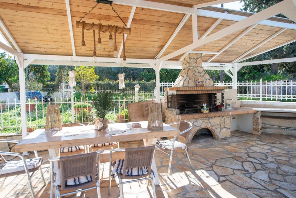 Garden, Dining area