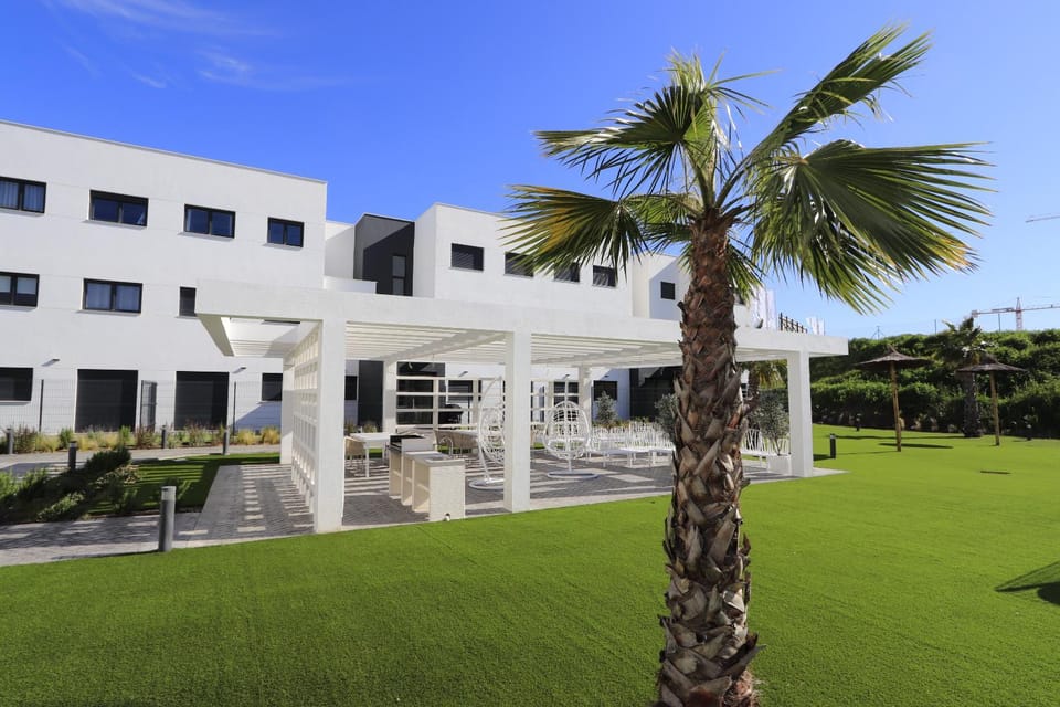 Property building, Spring, Day, Garden, Garden view