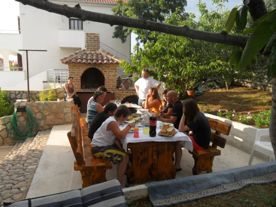 Day, BBQ facilities