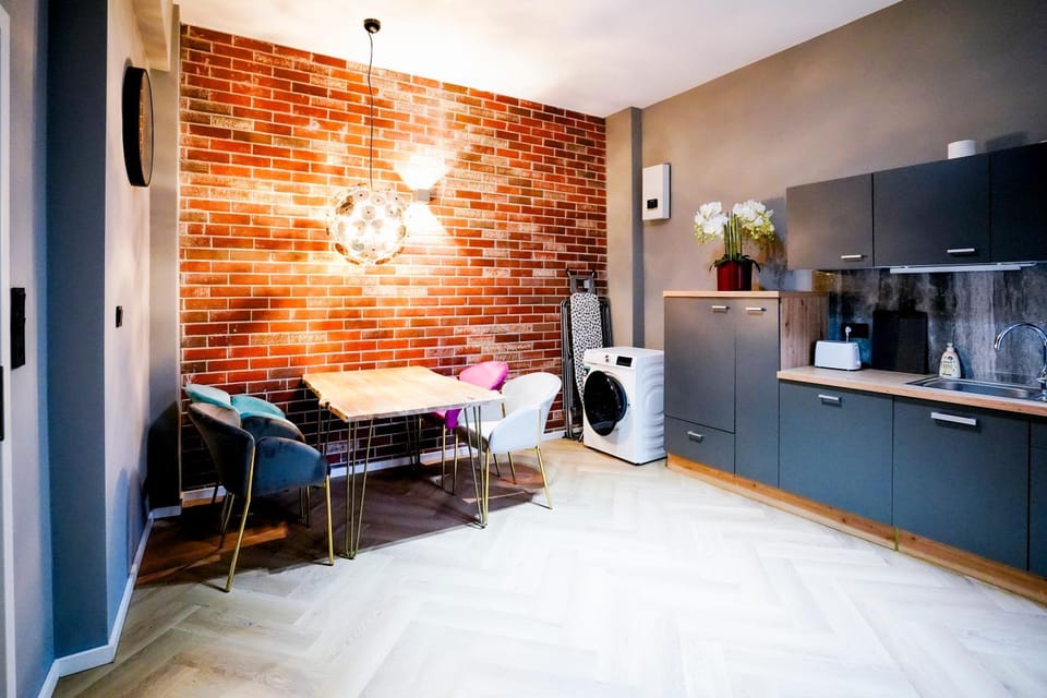 Kitchen or kitchenette, Kitchen or kitchenette, Dining area