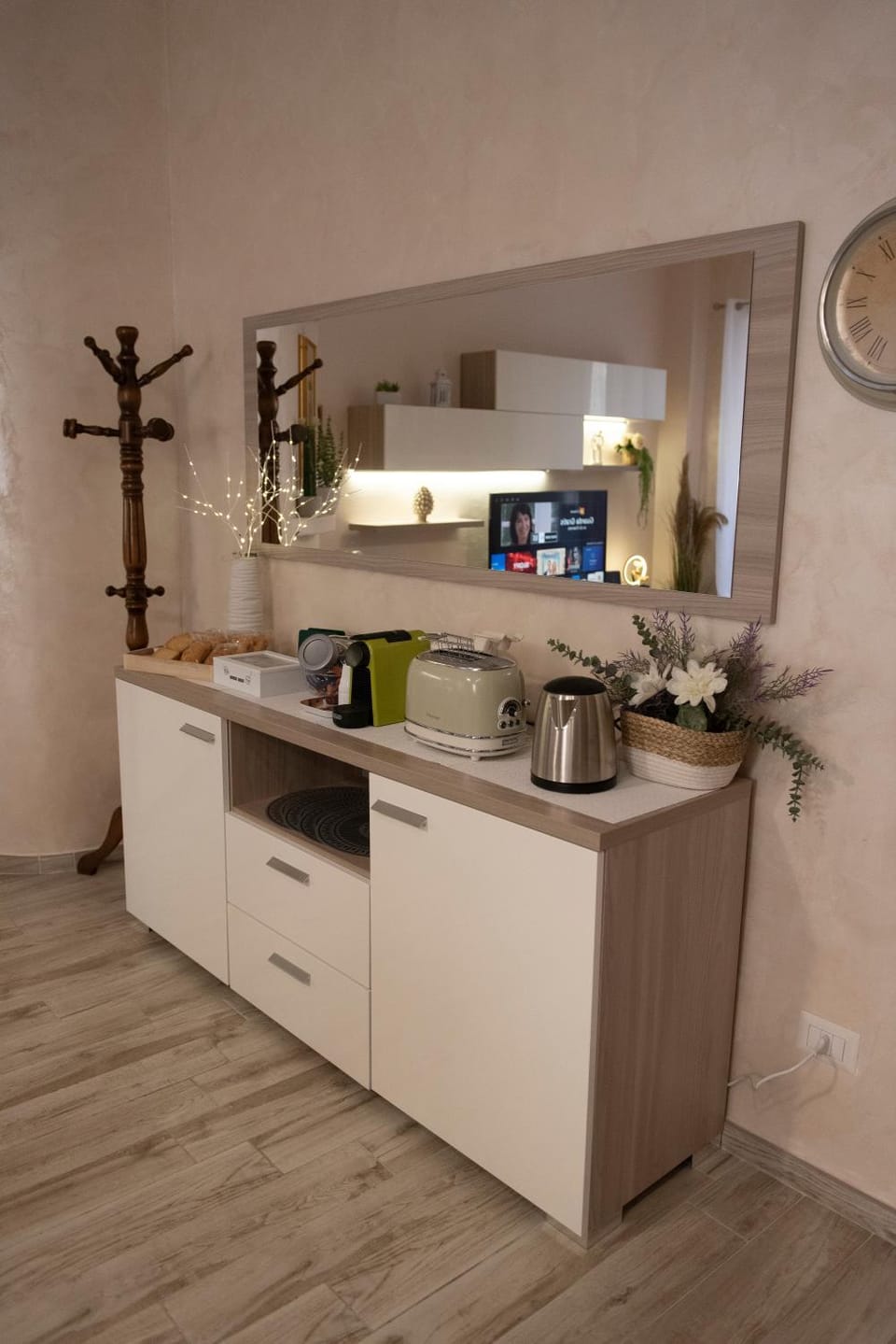 Coffee/tea facilities, Breakfast, toaster