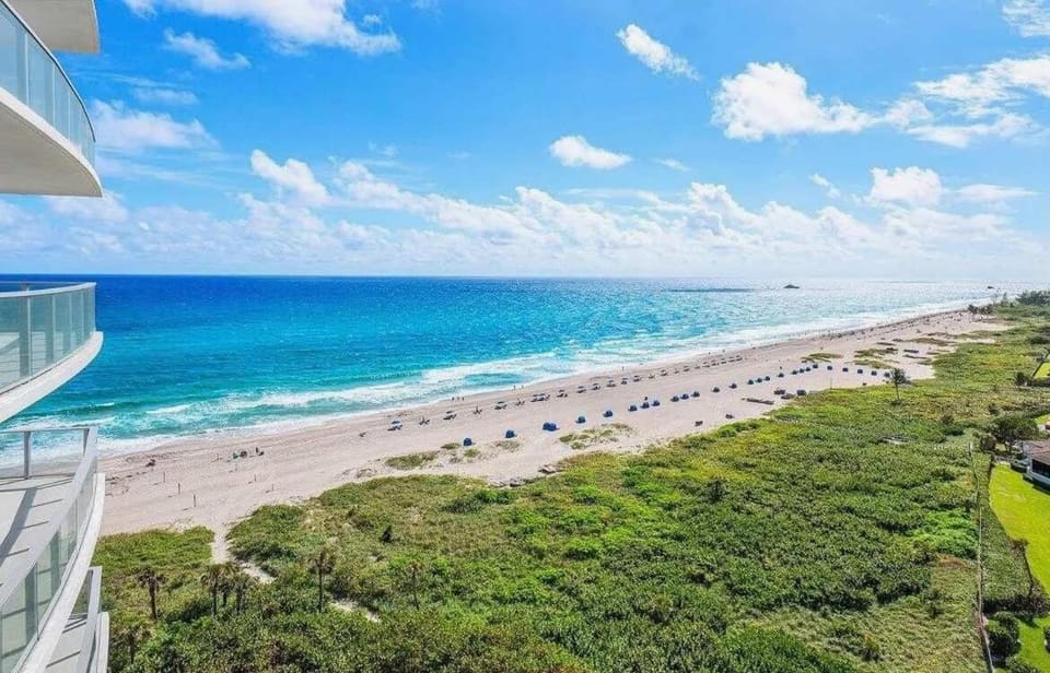 Luxury Ocean View 2BR House in Riviera Beach
