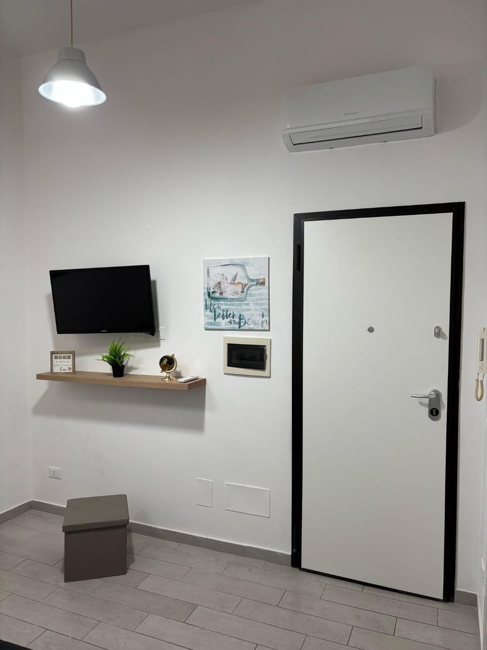 TV and multimedia, air conditioner
