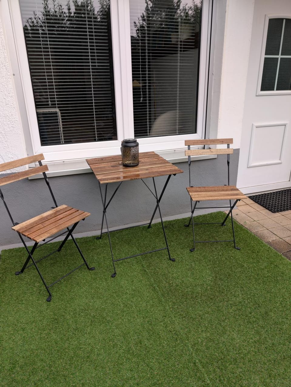 Property building, Garden, Balcony/Terrace