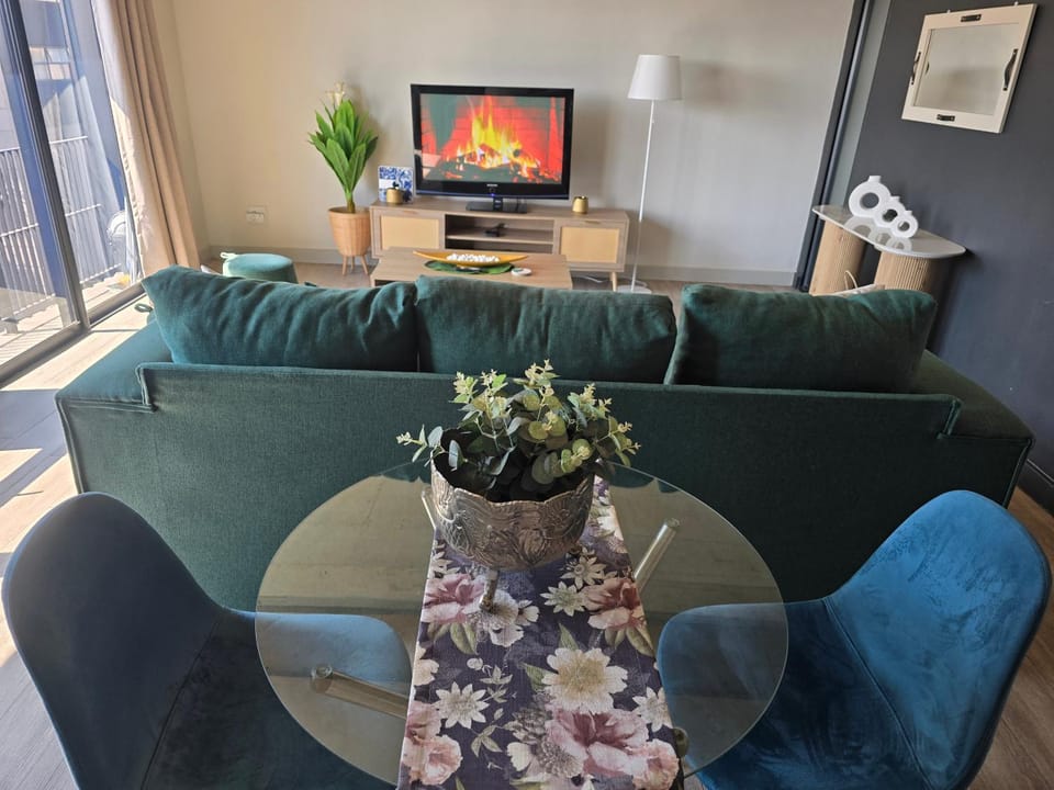 TV and multimedia, Living room, Seating area
