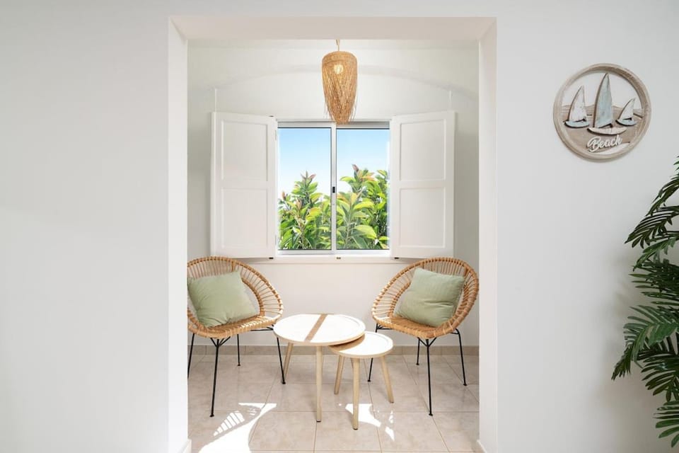 Casa Farol View Apartment in Carvoeiro
