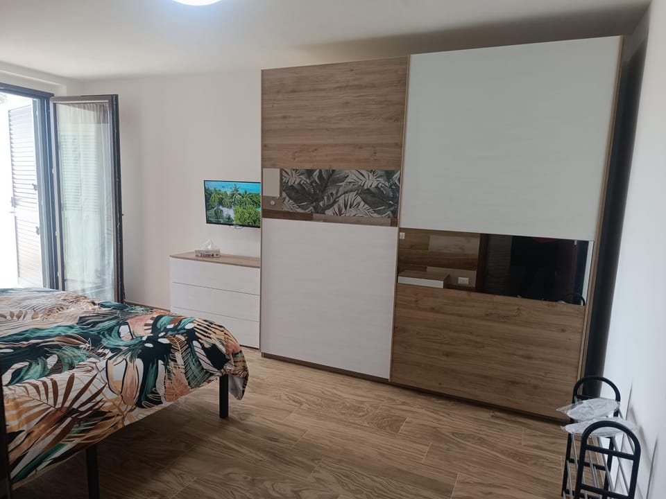 TV and multimedia, Bedroom