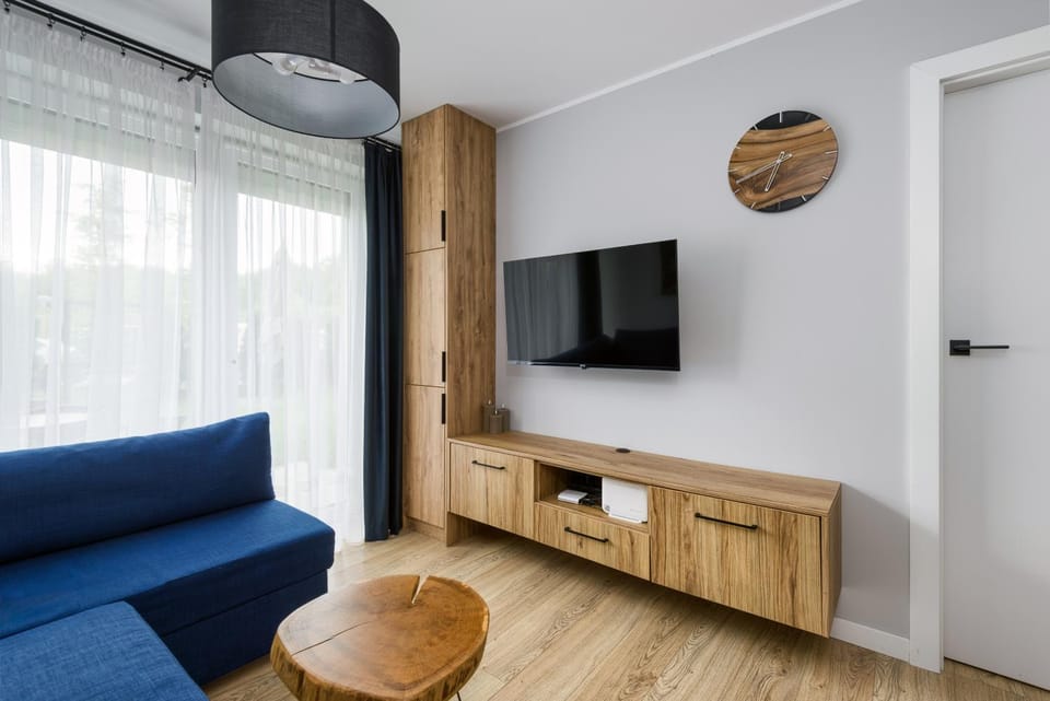 TV and multimedia, Seating area