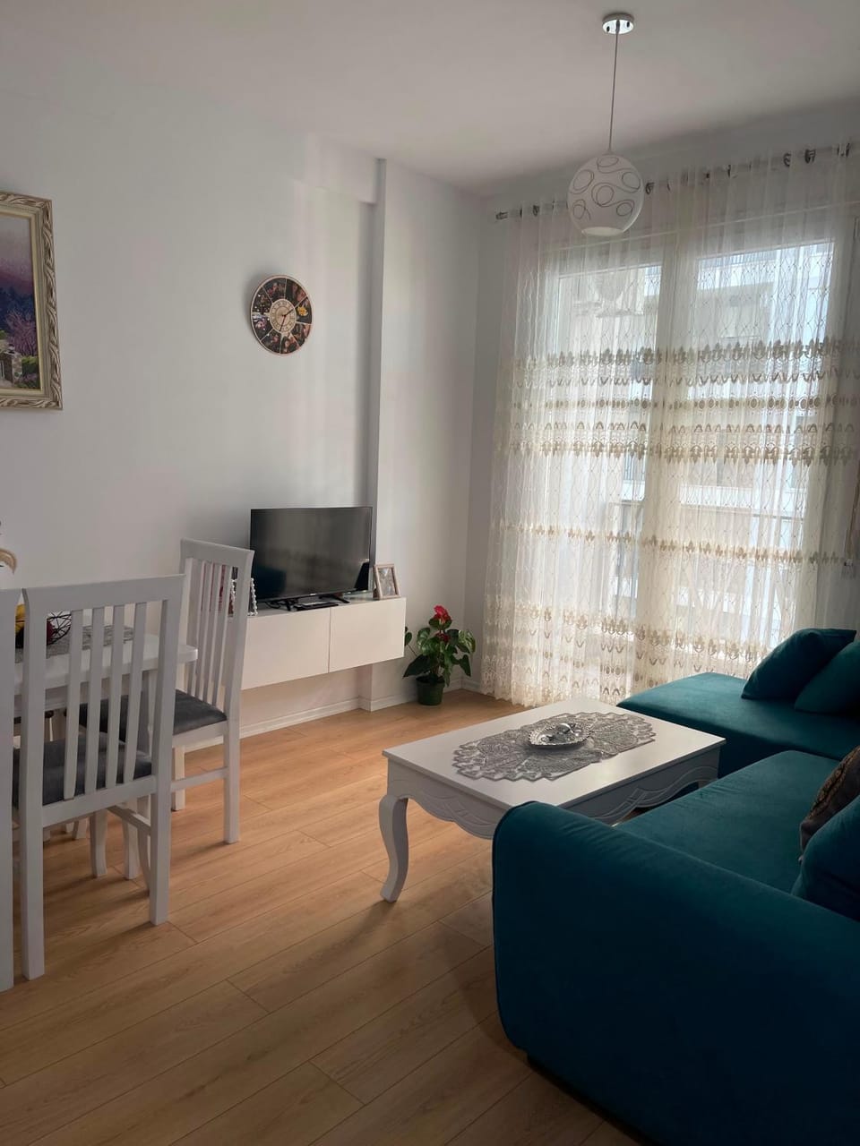 Moni's Comfy Studio APT Apartment in Tirana