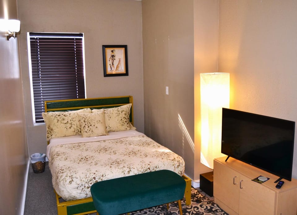 Cozy Nest 4 A Beautiful Room to Rent Apartment in Grand Forks