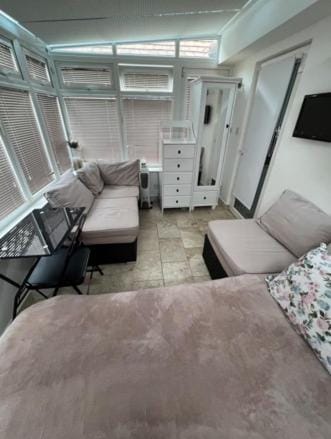Bed, Photo of the whole room, Seating area, Bedroom