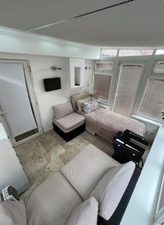Bed, Photo of the whole room, Seating area