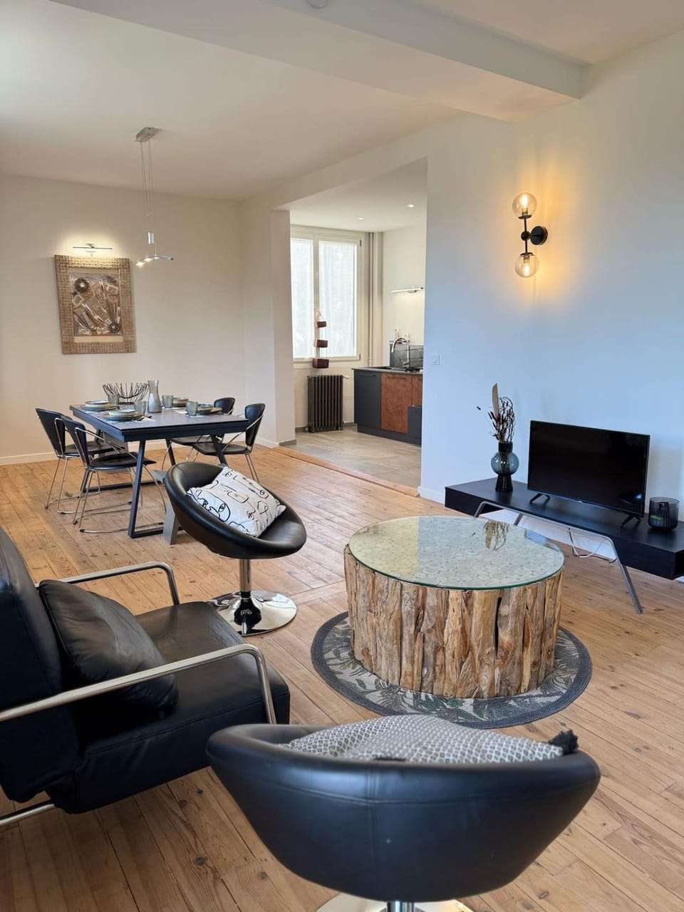 Communal lounge/ TV room