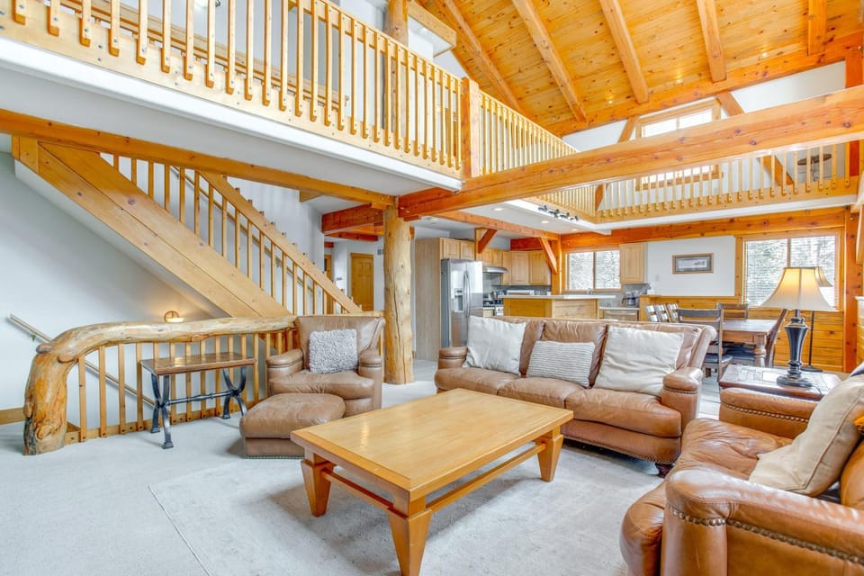 6 Mi to Winter Park Resort: Spacious Family Cabin Cabin in Fraser