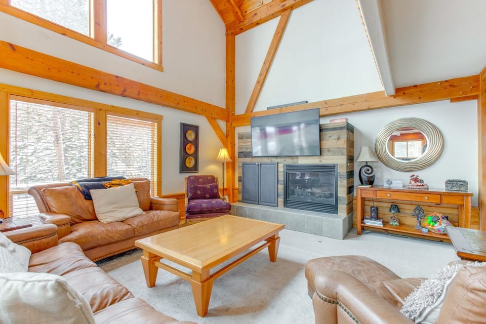 6 Mi to Winter Park Resort: Spacious Family Cabin Cabin in Fraser