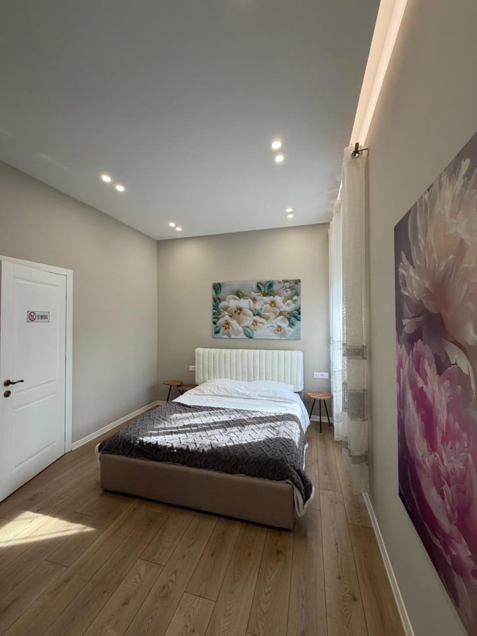 Caramel Blloku Room Apartment in Tirana