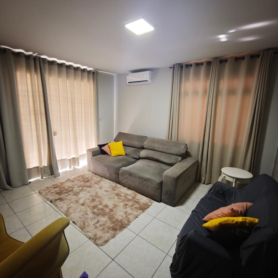 Central House House in Navegantes