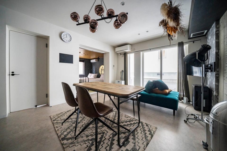 Living room, Dining area