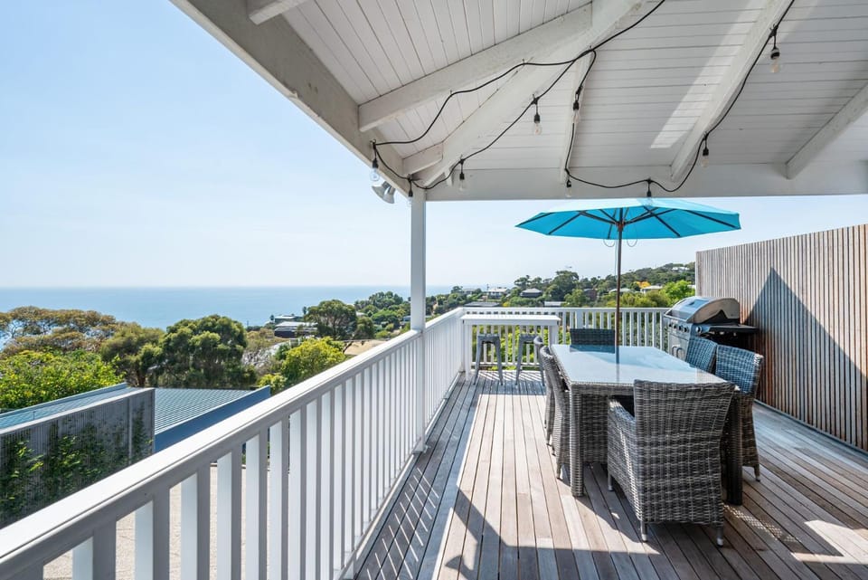 Patio, Natural landscape, View (from property/room), Balcony/Terrace, Seating area, Sea view